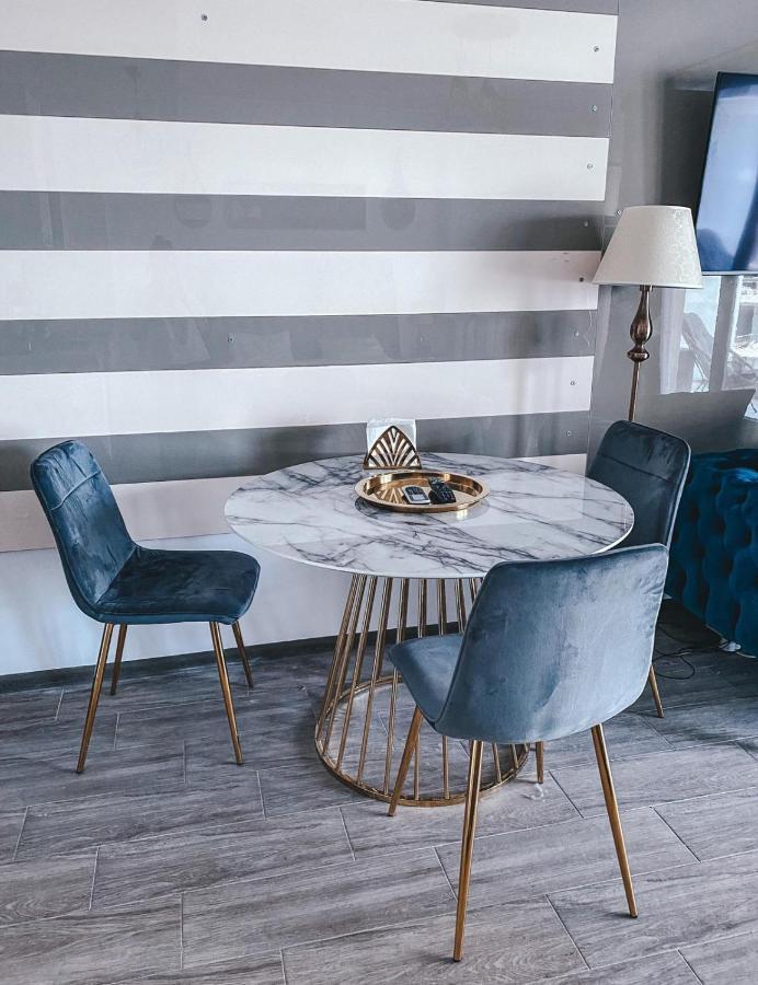 Mamaia Luxury Studio Apartment T Екстериор снимка