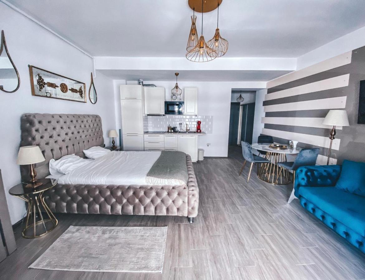 Mamaia Luxury Studio Apartment T Екстериор снимка