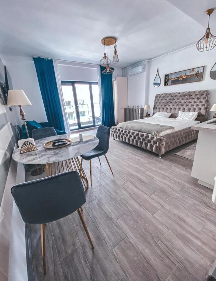 Mamaia Luxury Studio Apartment T Екстериор снимка